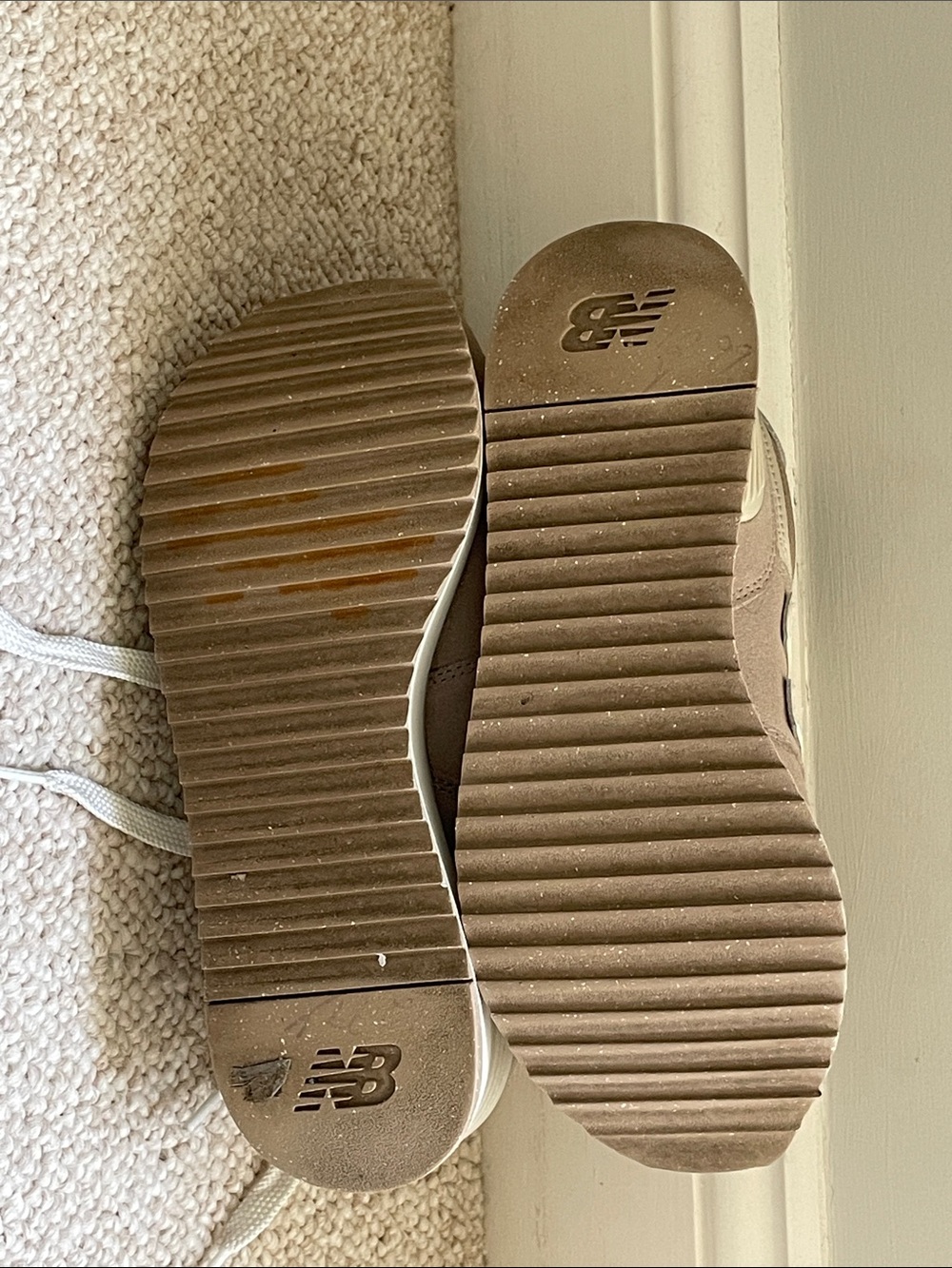 New Balance Women’s 574 Stacked Platform Driftwood WL574ZSM Sneakers LIKE NEW - Picture 9 of 9
